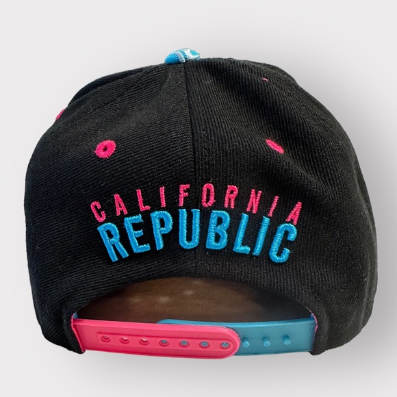 California Republic, SnapBack Hat, Unisex - Picture 4 of 8